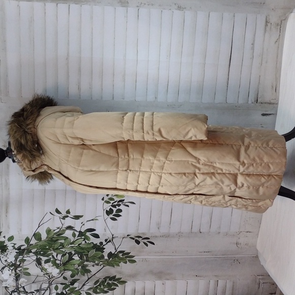 Calvin Klein Down Filled Puffer Coat in Champagne Size XS - Picture 6 of 10